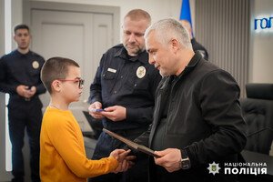 В Одессе родным погибших от ракетного удара полицейских вручили награды Президента Украины