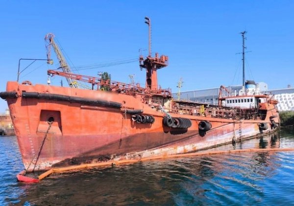Судовладелицу подозревают в загрязнении нефтепродуктами акватории морского порта в Одесской области