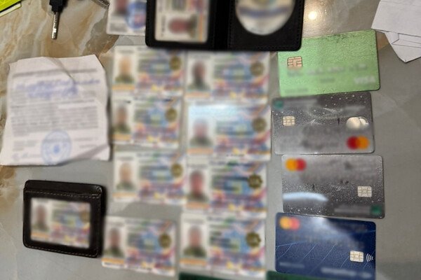 Выезд из Украины за взятку: общественного деятеля из Одессы подозревают в "помощи" военнообязанным