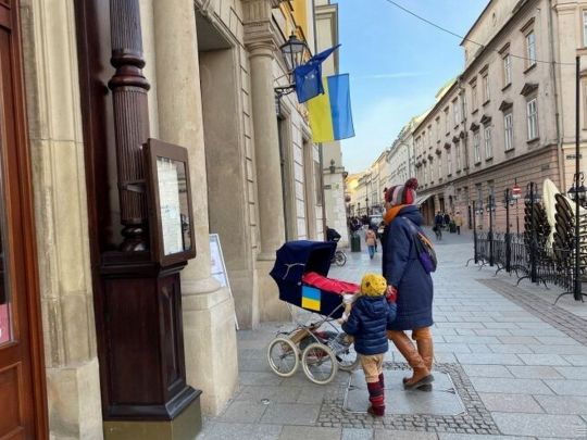 Суми колосальні: як мігранти з України вплинули на польський бюджет