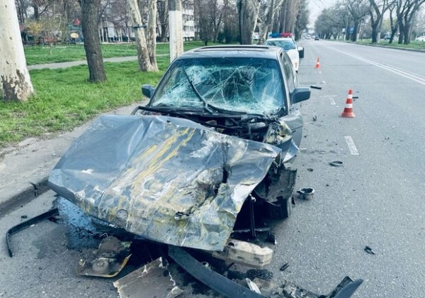 В Одессе столкнулись маршрутка и легковушка: есть пострадавшие