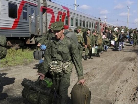 рф втрачає по 400 тисяч солдатів на рік, проте навіть це Україну не врятує: аналітики зробили невтішний прогноз