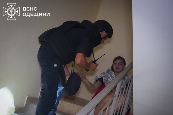 Ночной обстрел Одессы: погибли супруги, среди пострадавших дети (обновлено)