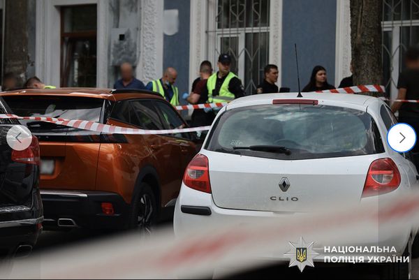 Застрелив дружину і наклав на себе руки: кривава сімейна драма розігралася на одній з вулиць Житомира (фото)