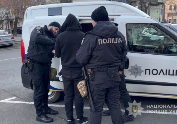 В Одессе осудили винничанина, напавшего с ножом на супругов в их квартире