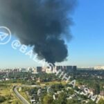 Під Москвою палає хімзавод: лунають вибухи, чорний дим накрив місто