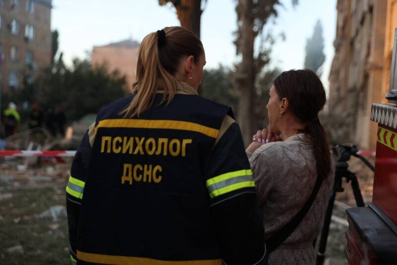 Росіяни потужно атакували Київ ракетами та&nbsp;дронами: багато поранених, є&nbsp;жертви, місто у&nbsp;вогні (фото, відео)