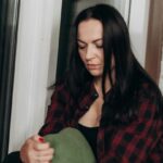 Так боляче: популярна акторка несподівано звернулася до мережі (фото)
