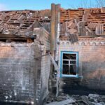 Замість домівок — руїни, є поранені: росія масовано атакувала українські міста (фото)
