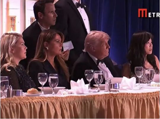 Стрілянина під час вечері: Трампа екстрено евакуювали (відео)