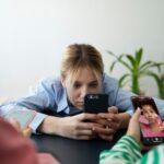 Опасный TikTok-тренд с микроволновками приводит к тяжелым ожогам у детей